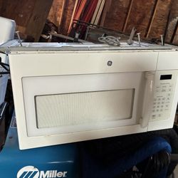 GE Microwave Range Used
