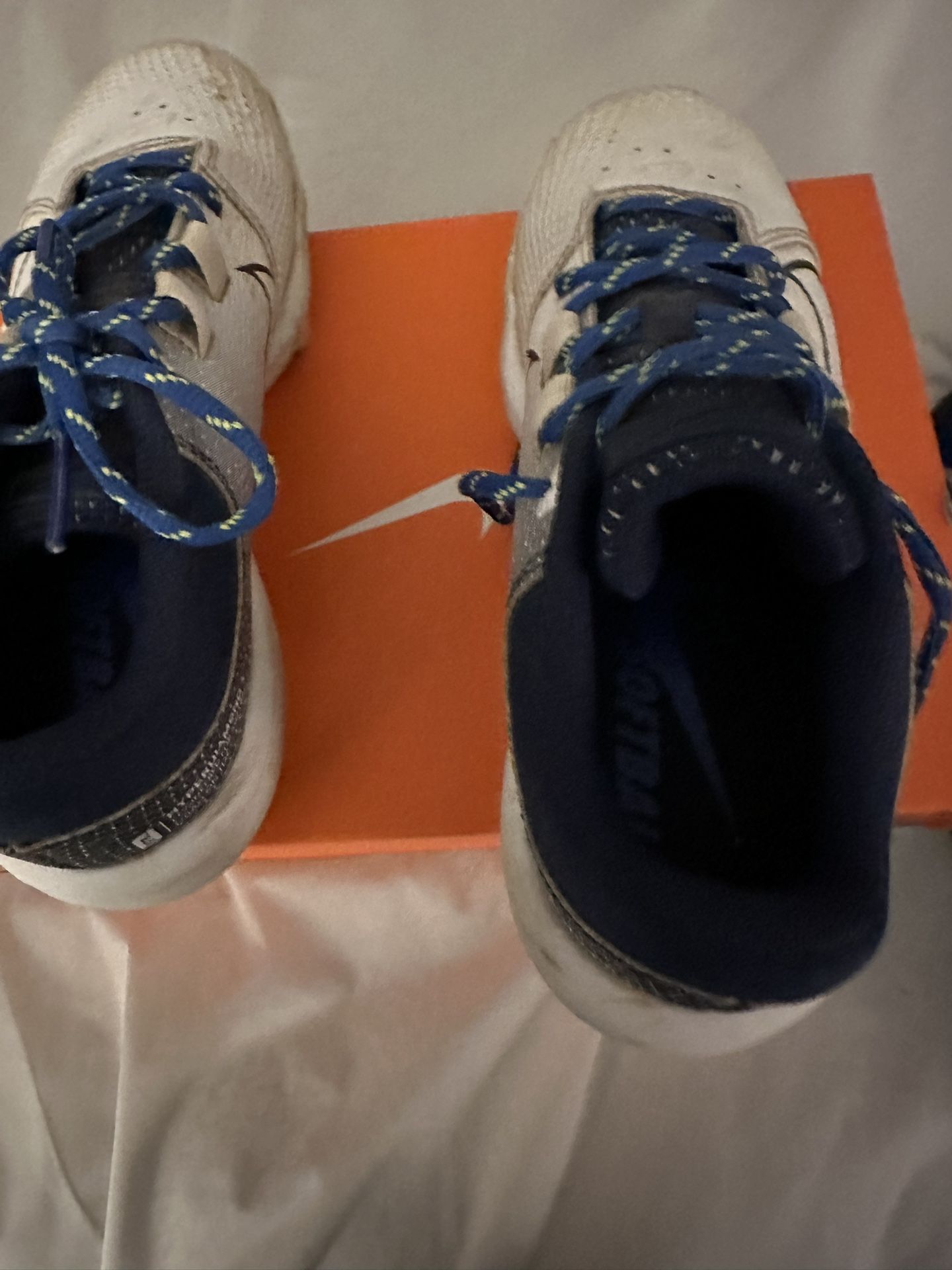 Baseball/softball Cleats