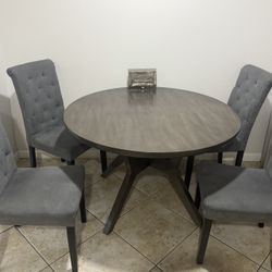 Dining Table With 4 Chairs! Table Size Is 47”