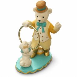 Vintage 1993 Avon Pierre the Ringmaster Circus Bear Poodle Figurine