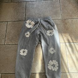 Denium Tear Sweatpants