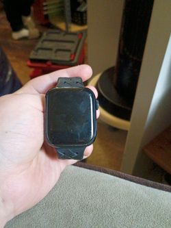 2 apple watchs
