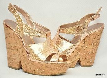 Bcbgeneration rose gold wedges 8.5