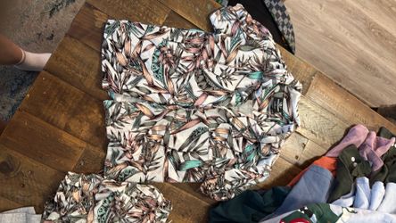 4T Volcom boys set