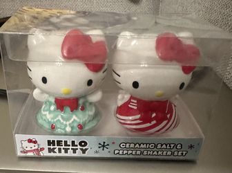 Hello Kitty Shakers 