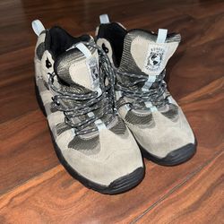 Hiking Boots Size 10 (fit like a 9 Or 9.5 US Men’s)