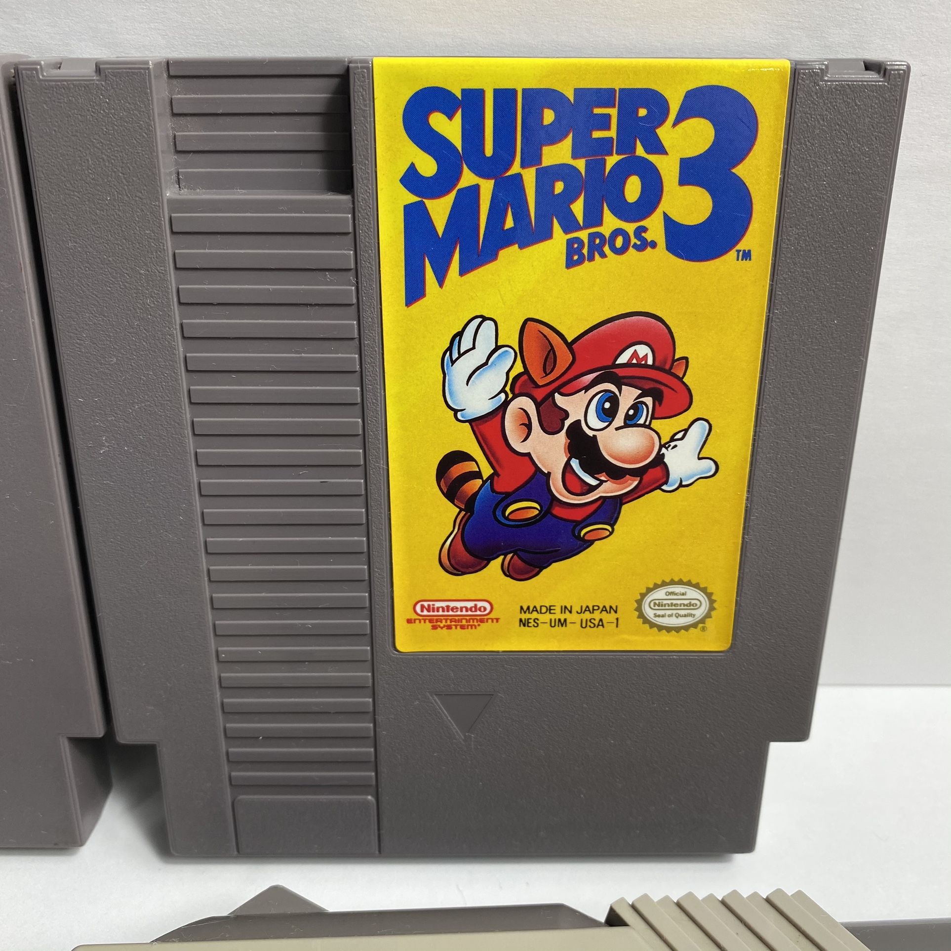 Nes Top loader bundle - Games controller and Zapper included