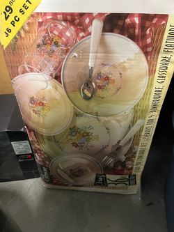 36-Piece Floral Dinnerware Set for 4 – Boxed