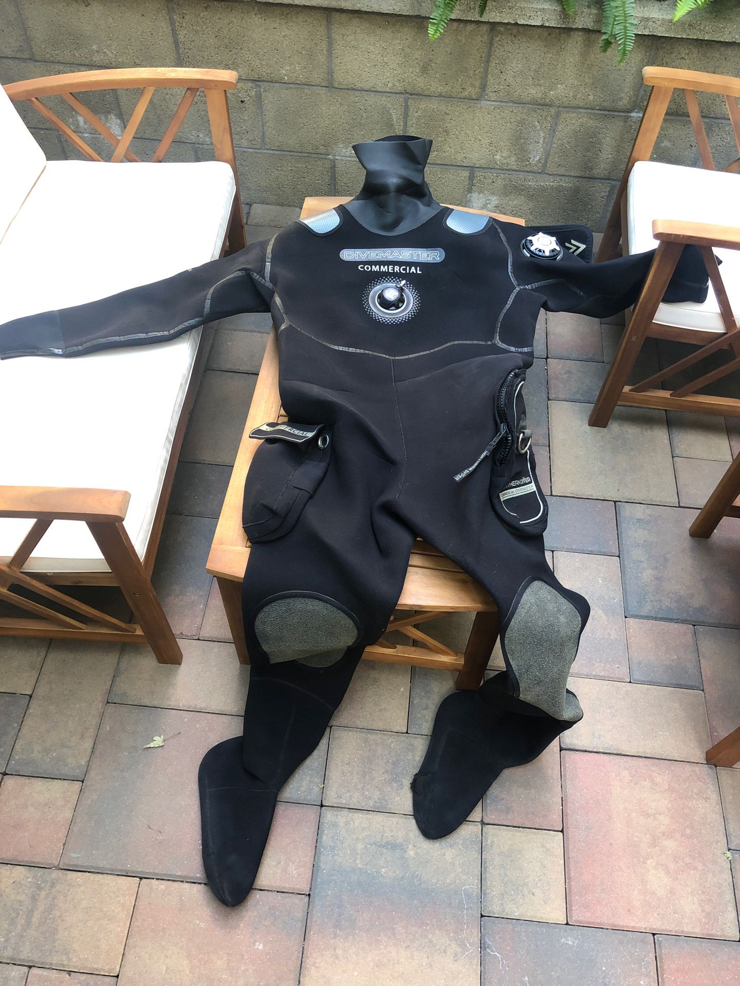 Divemaster dry suit