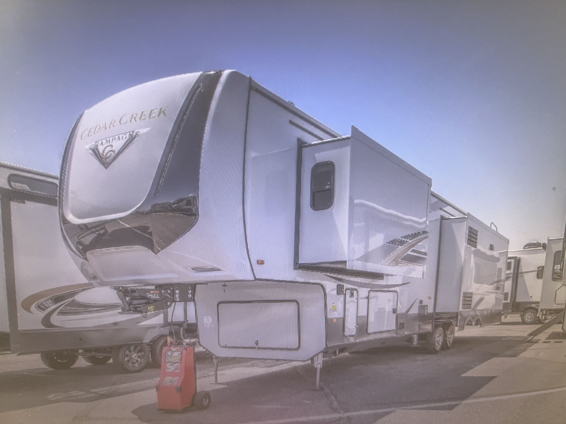 2022 CEDAR CREEK 38EL