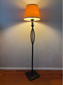 Floor lamp