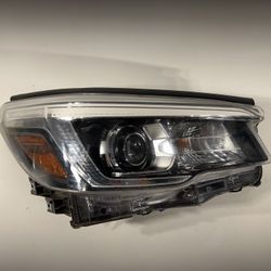 2019 2020 SUBARU FORESTER OEM LED RIGHT HEADLIGHT