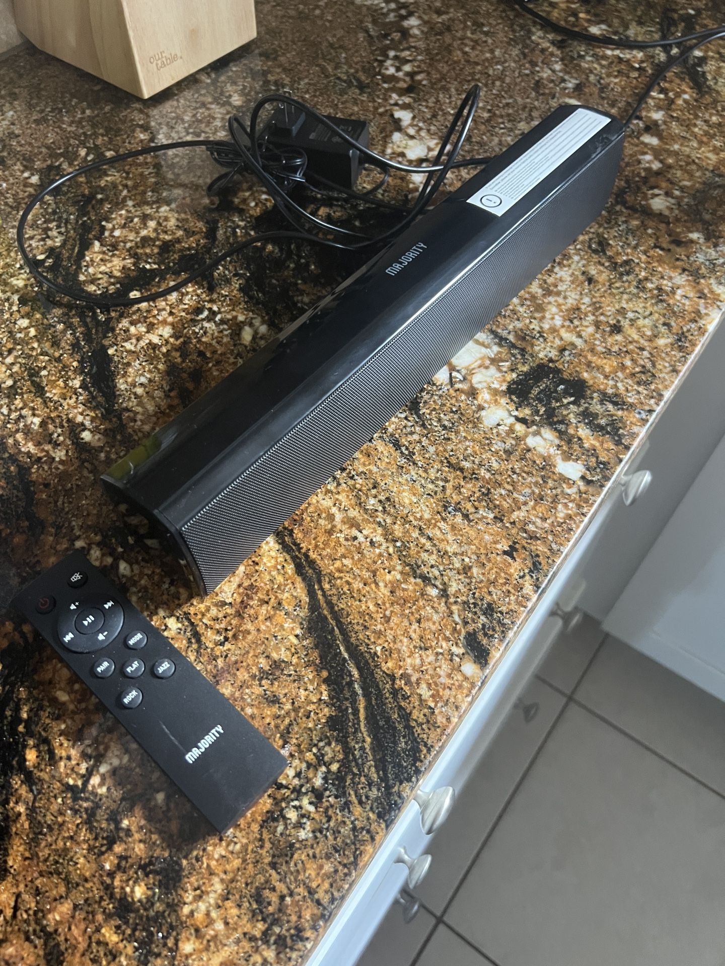 Sounds Bar With Remote (majority)