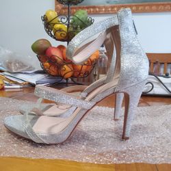 Woman's Sparkley Silver Heels 