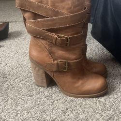 Jessica Simpson ,81/2, Harley8  Y Las Cafe Son 81/2  Guess