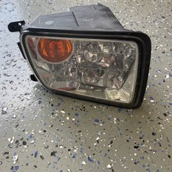 2008 Infiniti Q56 Driver side Foglight OEM