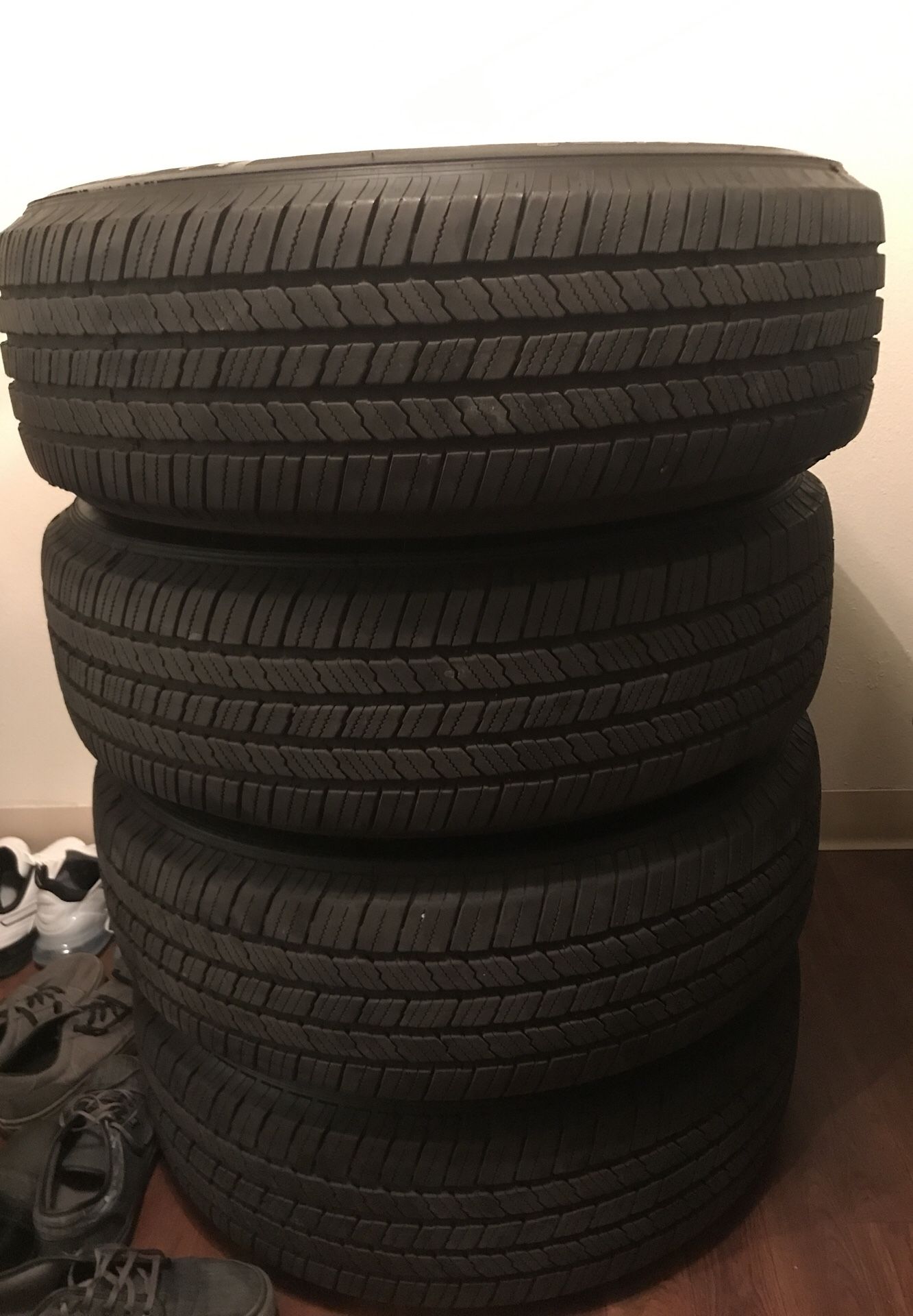 Michelin LTX MS2 245/70R17 tires LIKE NEW