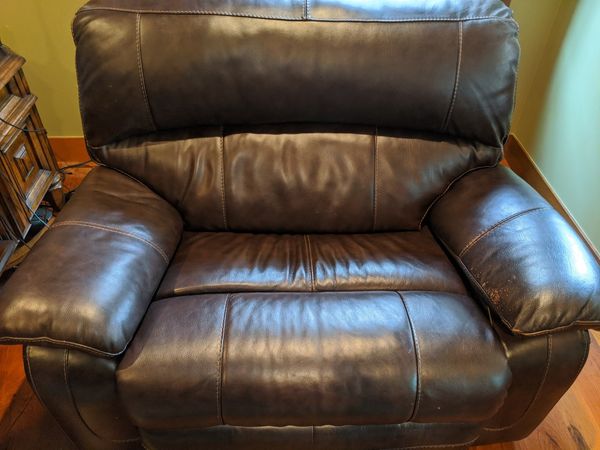Ashley loveseat sofa electric recliner for Sale in Seattle, WA - OfferUp