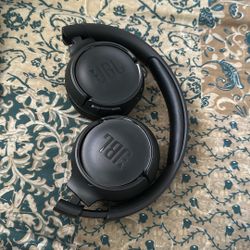 JBL Black headphones