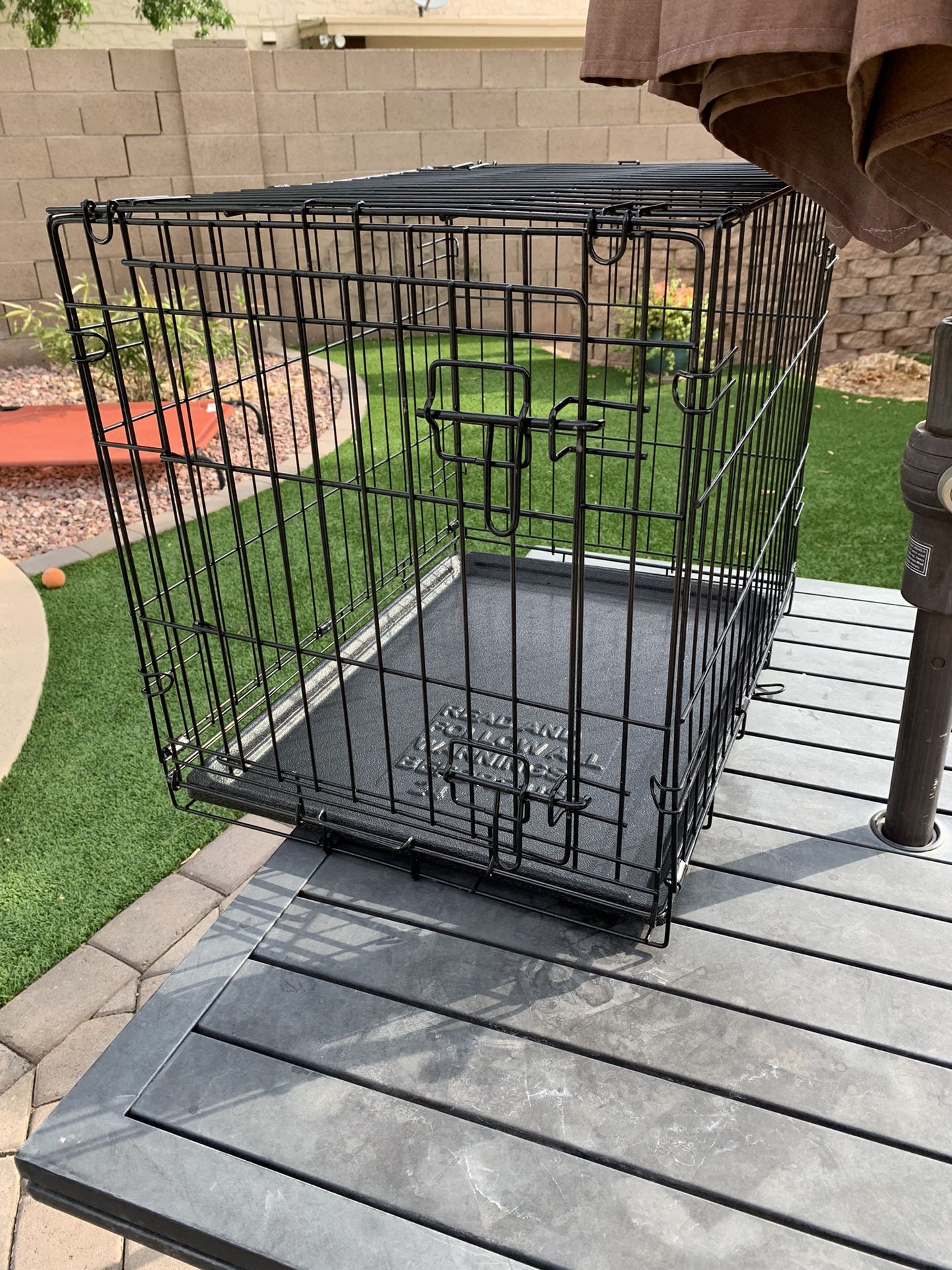 Medium Wire Dog Crate