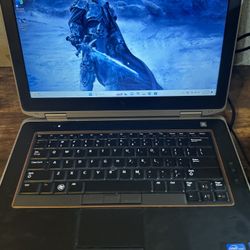 fast upgraded core i7 dell latitude with solid state drive, win11, backlit keyboard