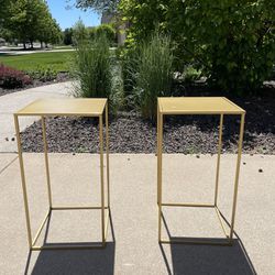 Set Of 2 Gold Square End Tables 