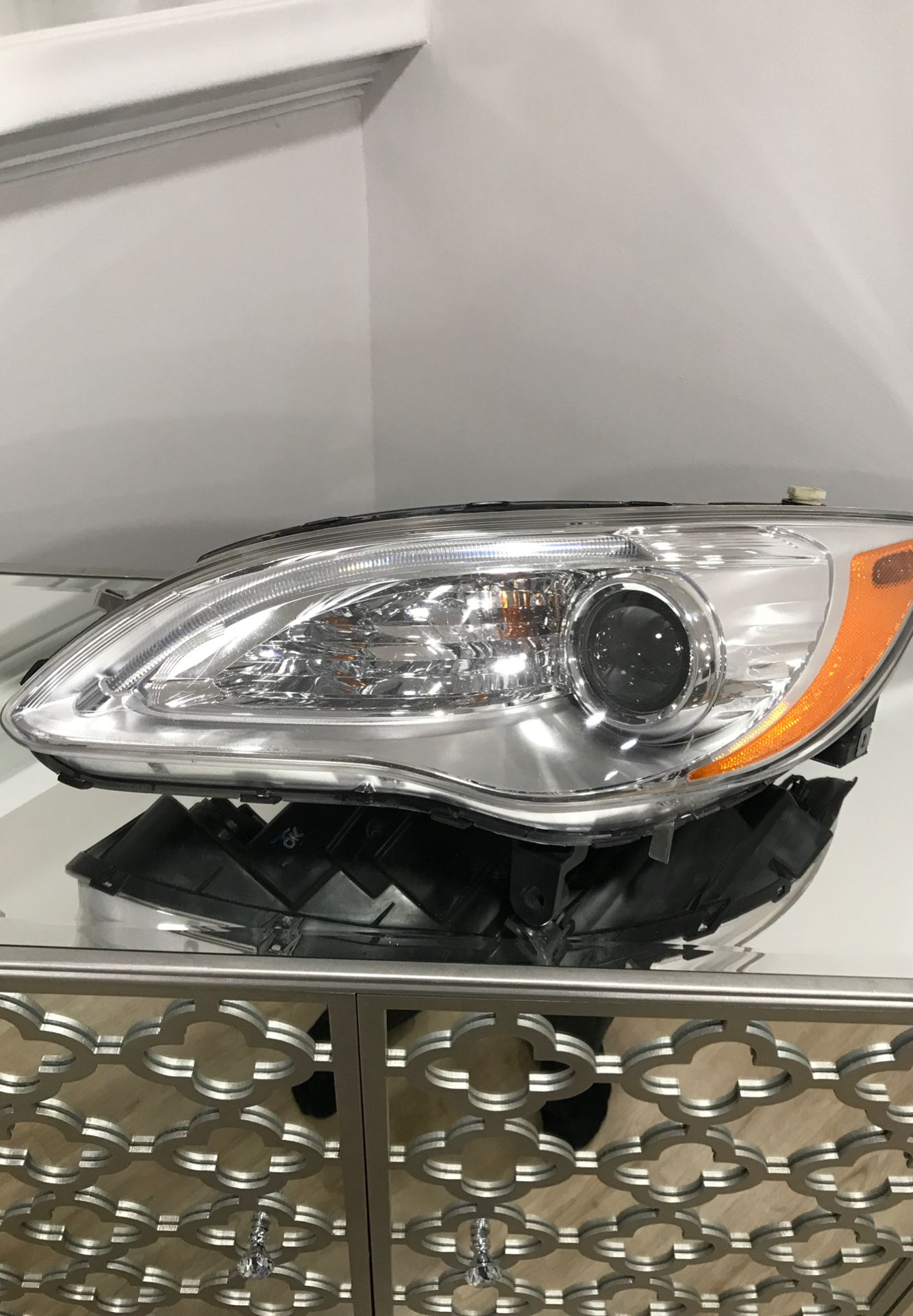 Headlight LEFT 2012 CHRYSLER 200