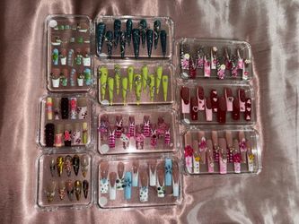 Handmade Press-On Nails | Reusable | Custom Designs | New (size M)
