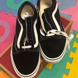Vans Brand New Never Worn Size 9.5
