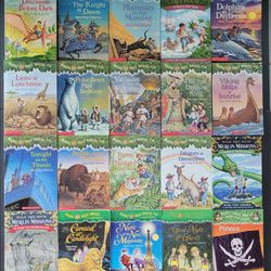 MAGIC TREE HOUSE AND MERLIN MISSION MIXED LOT OF 20 BOOKS W/ PIRATES FACT TRACKER +INTACT  STICKERS