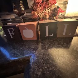MAKE OFFER - FALL BLOCKS DECOR
