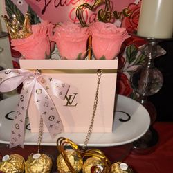 Luxury Valentine Gifts Eternal Glitter Roses Ferrero Rocher / Dubai chocolates 💝❤️🛍️🌹 Beautiful Valentines Boxes And Bags 