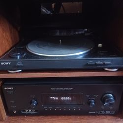 SONY STR-DG720 7.1 CHANNELS AV HDMI RECEIVER AND SONY FULLY AUTOMATIC TURNTABLE $300 FINAL PRICE SEE 👀 ALL PICTURES 