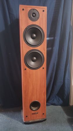 Polk R50 speakers