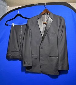 Men’s RALPH LAUREN Black 100% Wool Tuxedo (44R & 36x32)-Like New