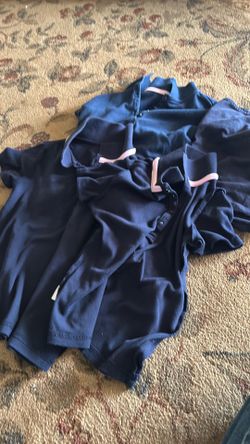 Free girls uniform top size  6/7