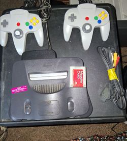 Nintendo 64 Console Cords & 2 Controllers Working