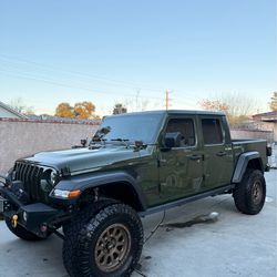 2023 Jeep Gladiator