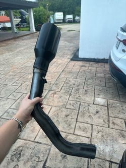 exhaust pipe