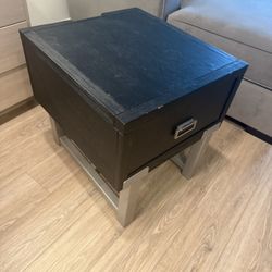 Nightstand/Console Table