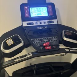Treadmill 