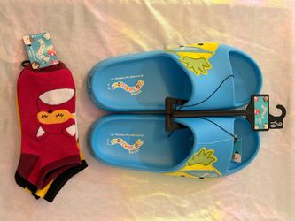NWT Squishmallows Slides & Socks