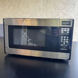 Used- Emerson Microwave