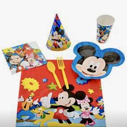 Disney Store Exclusive  Party to Go Cups