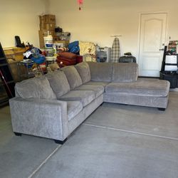 Sectional Couch With Left Side Lounge 