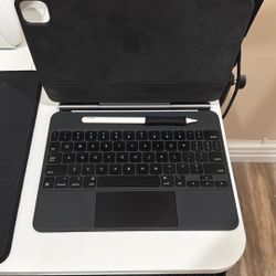 Magic Keyboard And Apple Pencil Gen 2