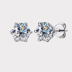 0.5 CT Earrings 