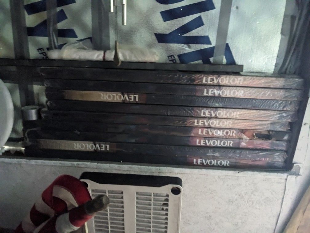 Aluminum Blinds 64x43x1