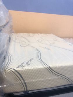 MATTRESS AND FURNITURE GREAT QUALITY