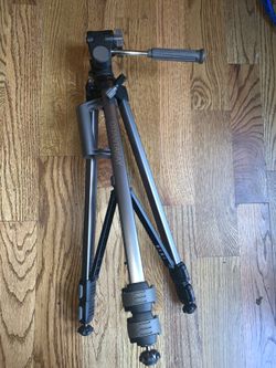 Quantaray QT II-550 Titan II Tripod